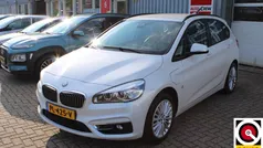 Wit Gebruikt 2017 BMW 225 Active Tourer Executive MPV | € 18.700 (Eerlijke prijs)