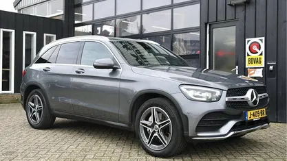 Grijs Occasion 2020 Mercedes GLC200 Premium SUV | € 30.589 (Eerlijke prijs)