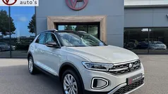Suv Gebruikt 2024 VW T-Roc Style SUV | € 34.445 (Eerlijke prijs)