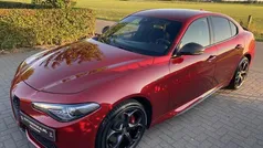 , metallic lak Gebruikt 2019 Alfa Romeo Giulia Ti Sedan | € 39.950 (Eerlijke prijs)
