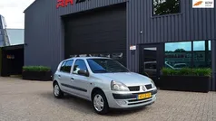 Gebruikt 2002 Renault Clio II Hatchback | € 1.750 (Eerlijke prijs)