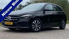 Zwart Gebruikt 2020 Mercedes B180 Business MPV | € 22.950 (Goede deal)