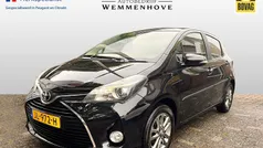 Zwart Gebruikt 2016 Toyota Yaris Trend Hatchback | € 12.845 (Eerlijke prijs)