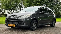 Grijs Gebruikt 2011 Peugeot 206+ Hatchback | € 999 (Super prijs)