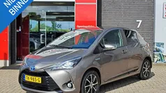 Grijs Gebruikt 2018 Toyota Yaris Hybrid Design Hatchback | € 15.400 (Eerlijke prijs)