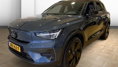 Blauw Occasion 2025 Volvo EX40 Plus SUV | € 48.950 (Eerlijke prijs)