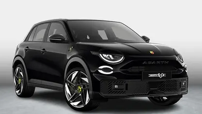 Venom black (601) Nieuw 2025 Abarth 600e Turismo SUV | € 41.990 (Eerlijke prijs)