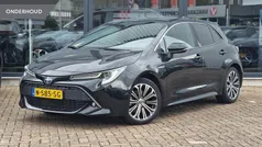 Zwart, metallic lak Gebruikt 2021 Toyota Corolla Business Edition Hatchback | € 25.450 (Eerlijke prijs)