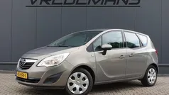 Bruin, metallic lak Gebruikt 2011 Opel Meriva Edition MPV | € 2.950 (Goede deal)