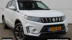Wit Gebruikt 2023 Suzuki Vitara Style SUV | € 26.950 (Eerlijke prijs)