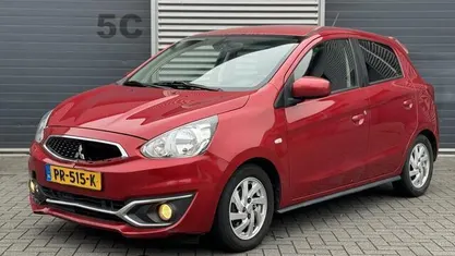 Occasion Mitsubishi Space Star Edition 80 PK (58 kW) 2017 Rood Hatchback