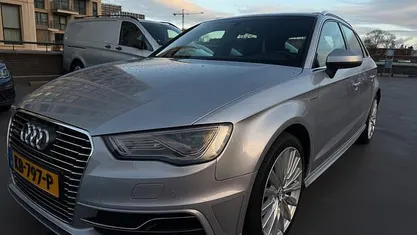 Grijs Occasion 2015 Audi A3 Sportback Ambition Hatchback | € 10.950 (Eerlijke prijs)