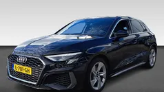 Gebruikt 2021 Audi A3 Sportback e-tron Design Hatchback | € 26.130 (Eerlijke prijs)