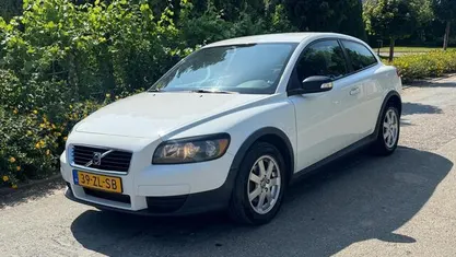 Wit Occasion 2008 Volvo C30 Hatchback | € 1.799 (Eerlijke prijs)