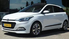 Wit Gebruikt 2017 Hyundai i20 Premium Hatchback | € 12.950 (Eerlijke prijs)