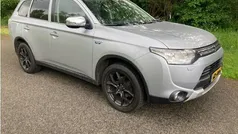 Grijs Gebruikt 2015 Mitsubishi Outlander Edition SUV | € 8.950 (Super prijs)