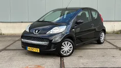 Zwart Gebruikt 2010 Peugeot 107 Hatchback | € 3.950 (Eerlijke prijs)