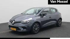 Gebruikt 2017 Renault Clio IV Life Hatchback | € 7.900 (Eerlijke prijs)