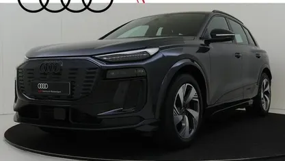Nieuw Audi Q6 e-tron Performance 225 kW (306 PK) 2025 Grijs SUV