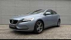Blauw Gebruikt 2017 Volvo V40 Stationwagen | € 16.995 (Eerlijke prijs)