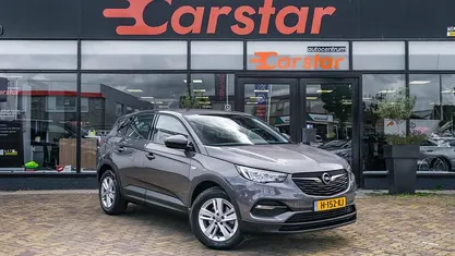Grijs Occasion 2020 Opel Grandland X Edition SUV | € 19.950 (Eerlijke prijs)
