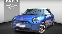 Blauw Gebruikt 2024 Mini Cooper SE Comfort Hatchback | € 34.900 (Eerlijke prijs)