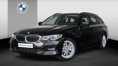 Gebruikt 2022 BMW 320e Executive Stationwagen | € 31.900 (Goede deal)