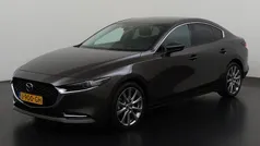Gebruikt 2020 Mazda 3 Luxury Sedan | € 20.895 (Eerlijke prijs)