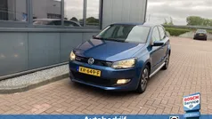Blauw Gebruikt 2016 VW Polo Hatchback | € 8.450 (Eerlijke prijs)