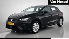 Zwart, metallic lak Gebruikt 2022 Seat Ibiza Business Hatchback | € 16.900 (Eerlijke prijs)