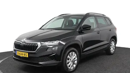 Zwart Gebruikt 2024 Skoda Karoq Business Line SUV | € 31.995 (Eerlijke prijs)