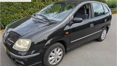 Zwart Gebruikt 2006 Nissan Almera Tino Acenta MPV | € 1.450 (Eerlijke prijs)