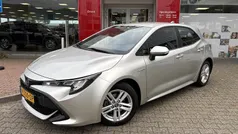Grijs Gebruikt 2020 Toyota Corolla Active Hatchback | € 18.900 (Eerlijke prijs)