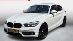 Wit Gebruikt 2015 BMW 120 Sport Line Hatchback | € 11.999 (Eerlijke prijs)