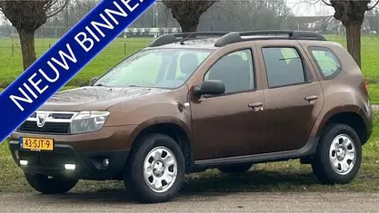 Bruin Gebruikt 2011 Dacia Duster Lauréate SUV | € 7.950 (Eerlijke prijs)