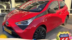 Rood Gebruikt 2018 Toyota Aygo Hatchback | € 8.950 (Eerlijke prijs)