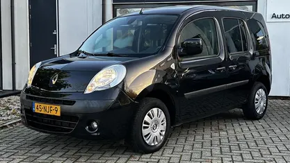 Zwart Occasion 2010 Renault Kangoo Expression MPV | € 9.750 (Eerlijke prijs)