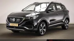 Zwart Gebruikt 2020 MG ZS Luxury Sedan | € 14.295 (Eerlijke prijs)
