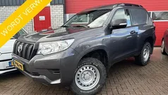Grijs Gebruikt 2018 Toyota Land Cruiser Comfort SUV | € 39.995 (Eerlijke prijs)