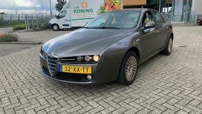 Occasion Alfa Romeo 159 Business 140 PK (102 kW) 2007 Grijs Sedan