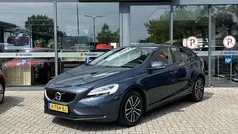 Blauw Gebruikt 2020 Volvo V40 Stationwagen | € 17.945 (Eerlijke prijs)
