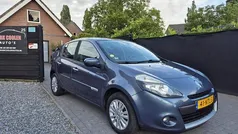 Blauw Gebruikt 2010 Renault Clio R.S. Collection Hatchback | € 1.945 (Eerlijke prijs)