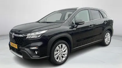 Zwart Gebruikt 2024 Suzuki SX4 S-Cross SUV | € 26.445 (Eerlijke prijs)