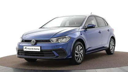 Blauw Gebruikt 2023 VW Polo Life Hatchback | € 18.440 (Goede deal)