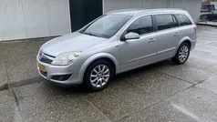 Grijs Gebruikt 2009 Opel Astra Cosmo Stationwagen | € 1.250 (Goede deal)