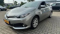 Grijs Gebruikt 2017 Toyota Auris Hatchback | € 12.745 (Goede deal)