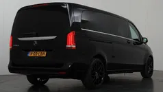 Zwart Gebruikt 2023 Mercedes V300 Avantgarde MPV | € 58.772 (Super prijs)