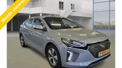 Blauw Gebruikt 2018 Hyundai Ioniq Sedan | € 15.899