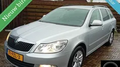 Grijs Gebruikt 2011 Skoda Octavia Business Line Stationwagen | € 4.499 (Eerlijke prijs)