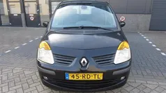 Zwart Gebruikt 2005 Renault Modus Luxe MPV | € 1.995 (Goede deal)